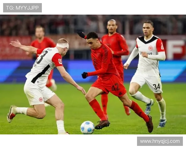 德甲拜仁王朝持续巩固,近期表现稳健竞争力增强 德甲拜仁王朝持续巩固,近期表现稳健竞争力增强